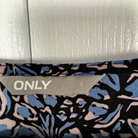 Mini Tiered Dress ONLY size L - Picture 3 of 3